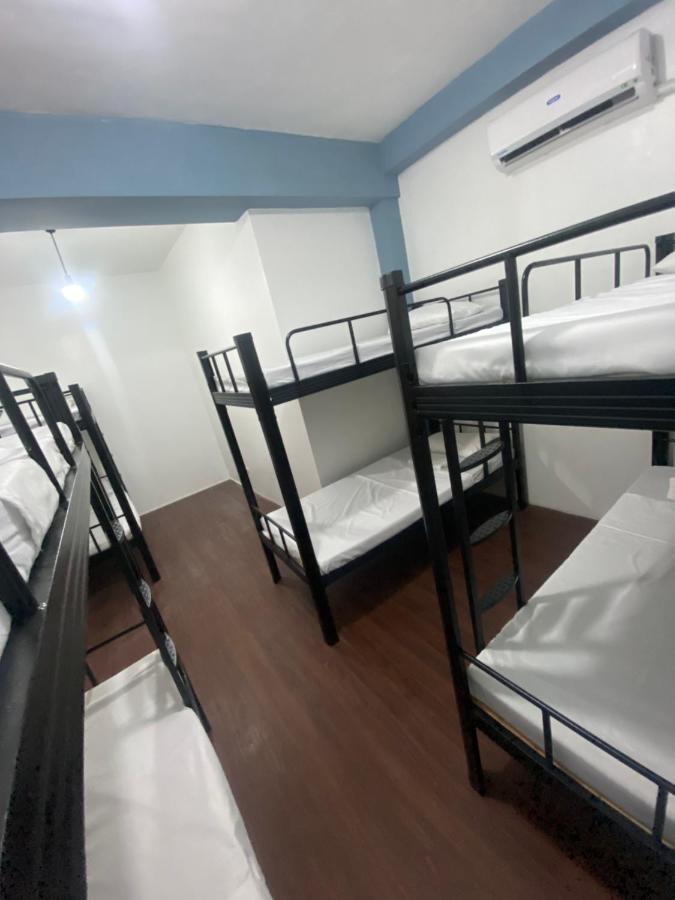 Lime Lite Manila Hostel Makati City ภายนอก รูปภาพ