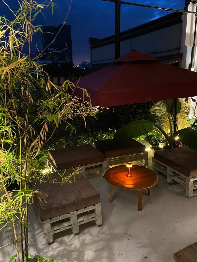 Lime Lite Manila Hostel Makati City ภายนอก รูปภาพ