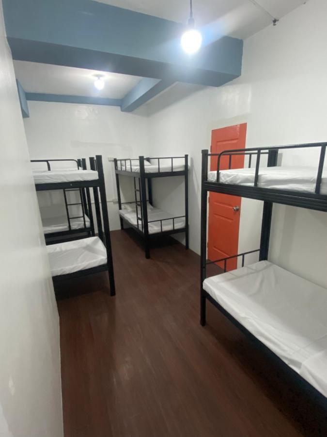 Lime Lite Manila Hostel Makati City ภายนอก รูปภาพ